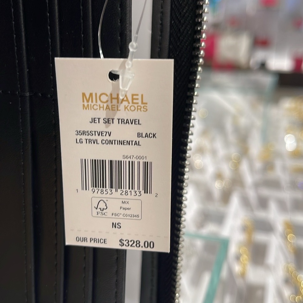 MICHAEL KORS Continental Wristlet Phone Case Wallet 
Black 
NWT - Picture 12 of 16